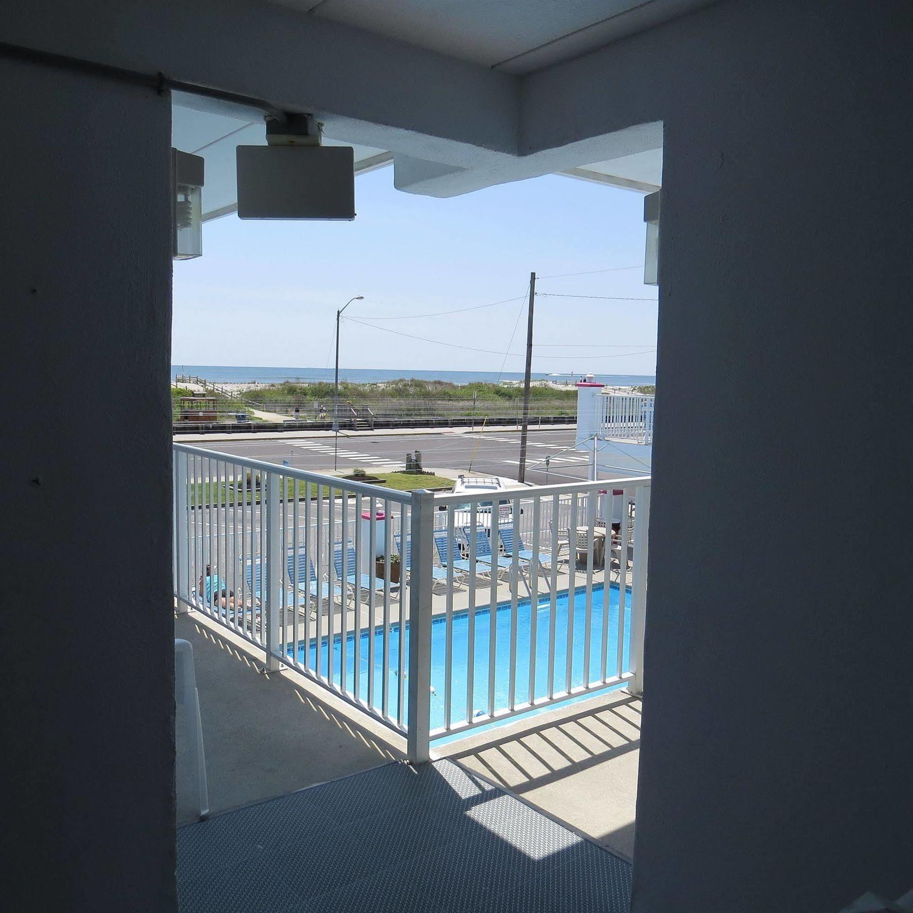 Alante Oceanfront Motor Hotel Норт Уайлдууд Екстериор снимка